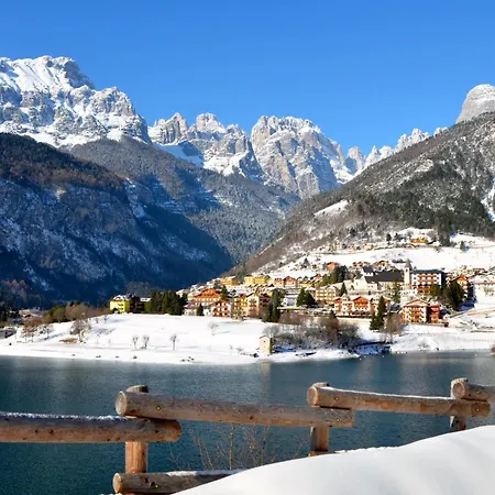 Aurora Hotel Molveno