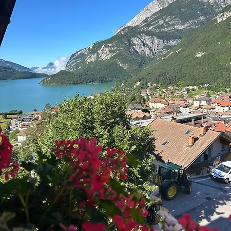 Aurora Molveno